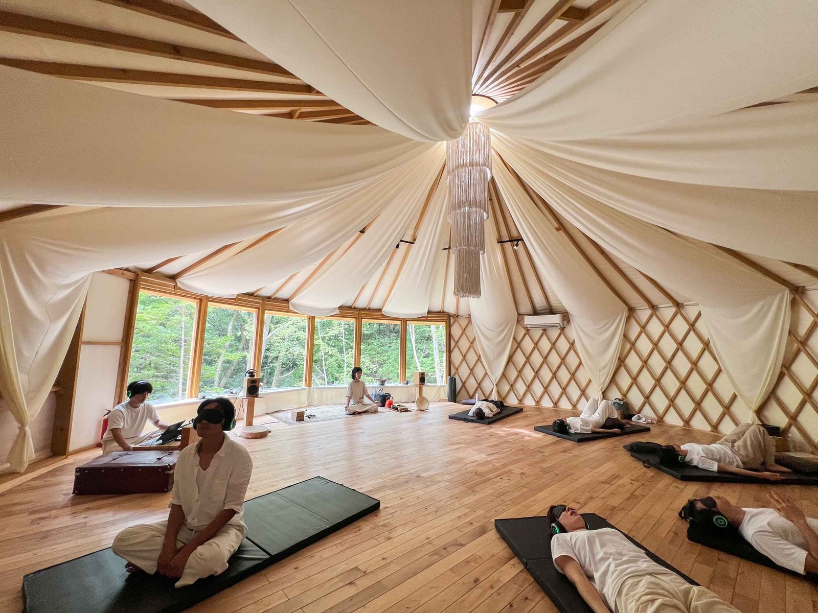 リトリートドーム内観 — nehan リトリートセンター(山梨県北杜市小淵沢)